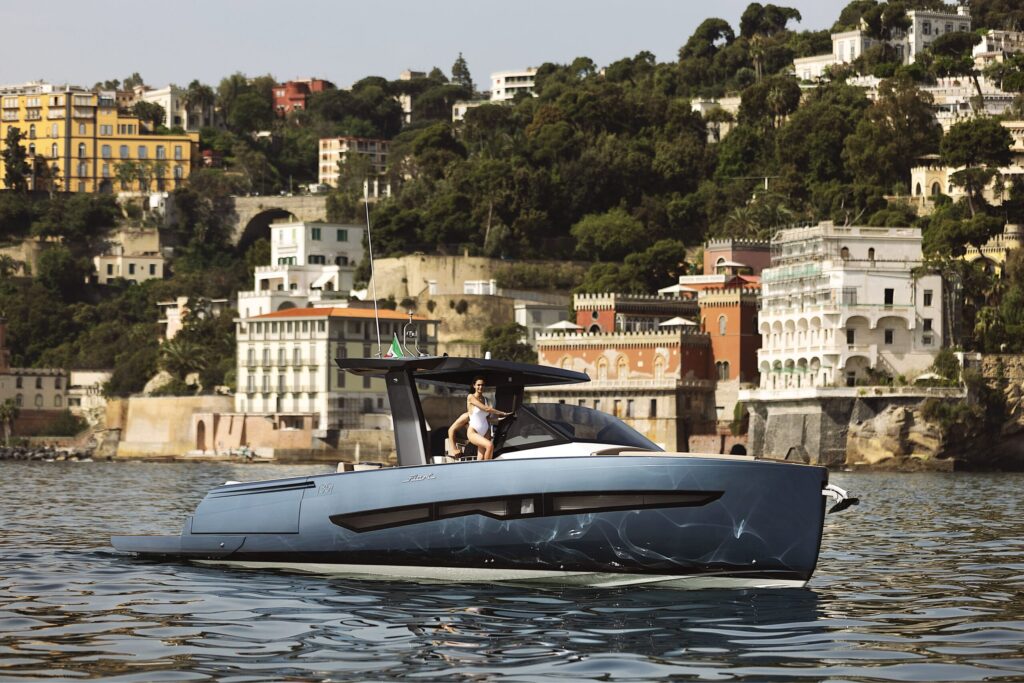 Fiart si prepara per i saloni nautici autunnali Il Cannes Yachting Festival 2024 sarà imperdibile. Fiart si prepara per i saloni nautici autunnali
Il Cannes Yachting Festival 2024 sarà imperdibile.