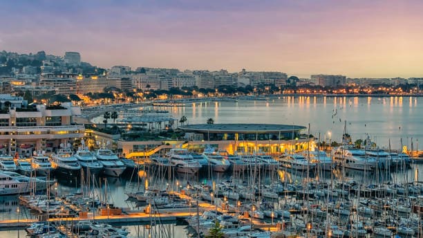 Fiart si prepara per i saloni nautici autunnali Il Cannes Yachting Festival 2024 sarà imperdibile. Fiart si prepara per i saloni nautici autunnali
Il Cannes Yachting Festival 2024 sarà imperdibile.